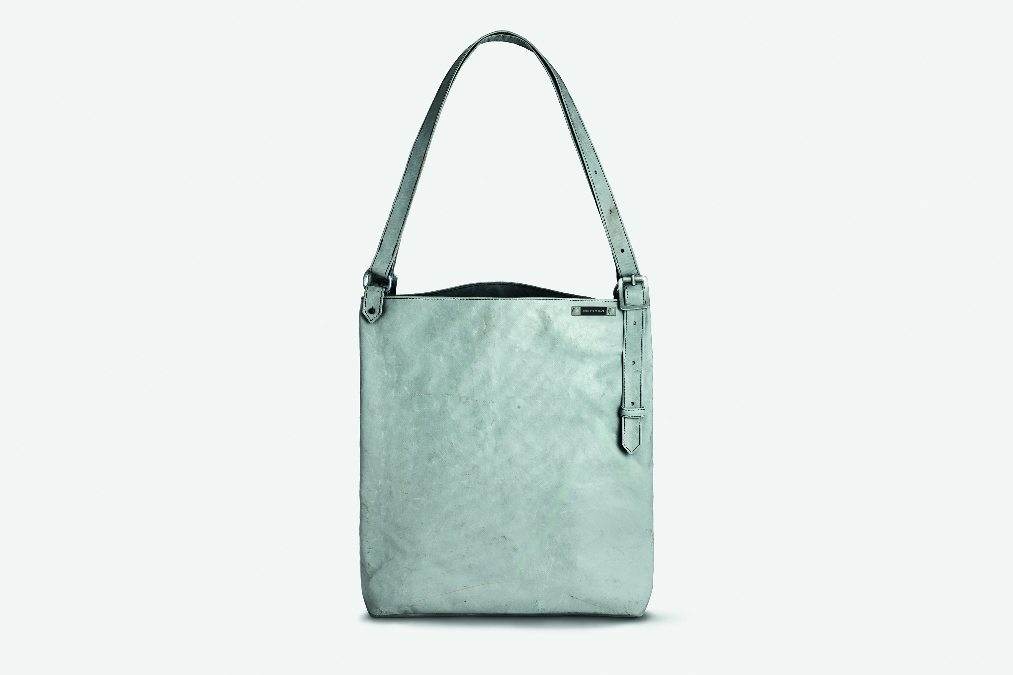 R122 MORGENSON | FREITAG